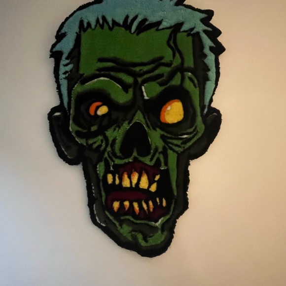 Handmade Zombie Face Wall Rug - Picture 3 of 16